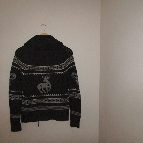 100% lambs wool TNA sweater - Picture 3 of 3